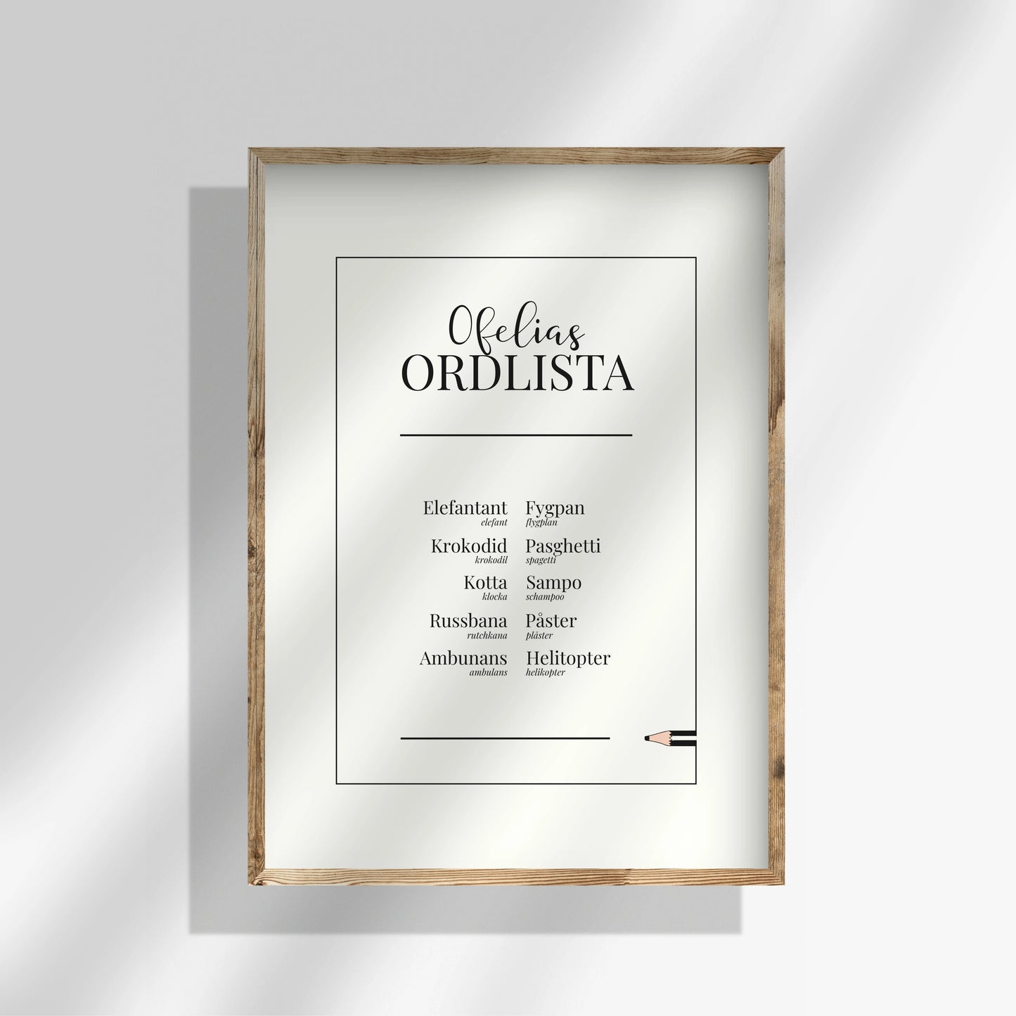 Personlig ordlistsposter i helvitt med subtil kantdesign, 10 ord. Ditt barns utförliga ordlista med betydelser och facit till varje felsägning i elegant ton-i-ton.
